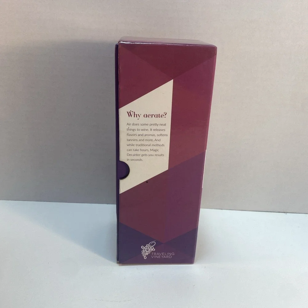 Traveling Vineyard Magic Decanter Wine Aerator Clear Black Red Wine Tool